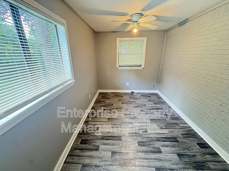 2083 Charleston Rd — Photo 12