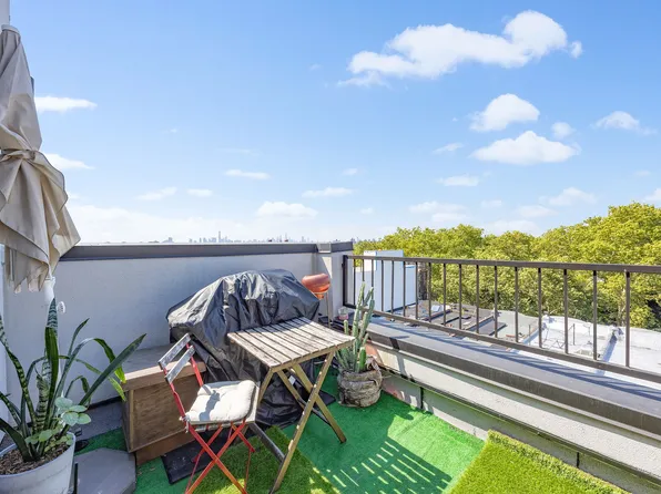 305 Sumpter Street image 41 of 48