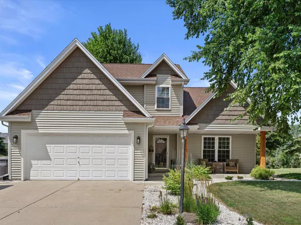 942 Spring Waters DRIVE, Oconomowoc, WI 53066