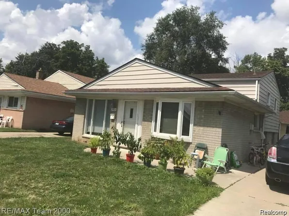 24428 Hanover St, Dearborn Heights, MI 48125