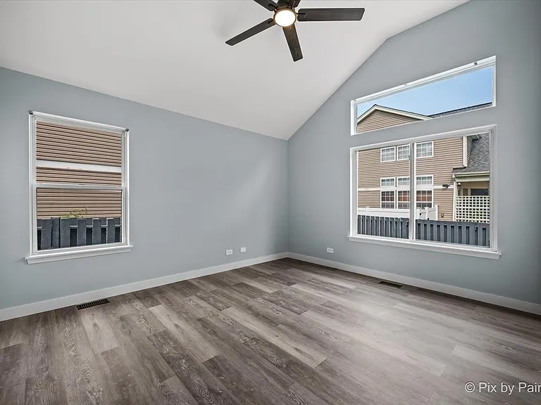1601 Newgate Ct — Photo 12