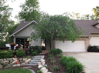 1130 E Main St, Flushing, MI 48433