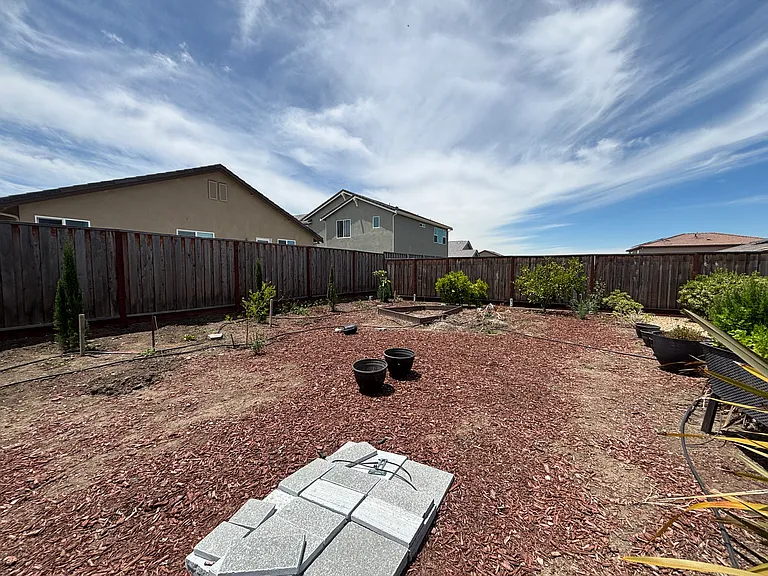 2051 Rosemary Dr — Photo 42