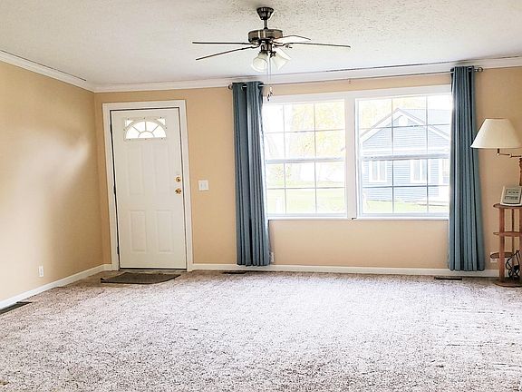 5th image of 4248 E Croy Ln