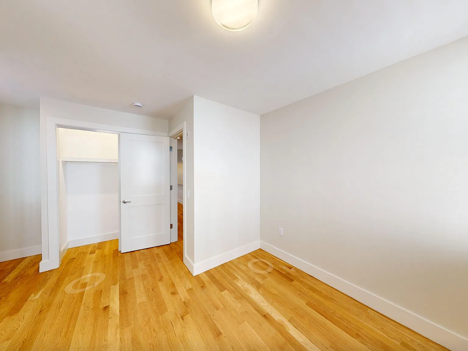 2 bed, $3,300 — Photo 3
