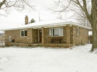 72 30th St, Allegan, MI 49010