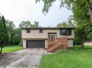 1160 Winaki Trl, Algonquin, IL 60102