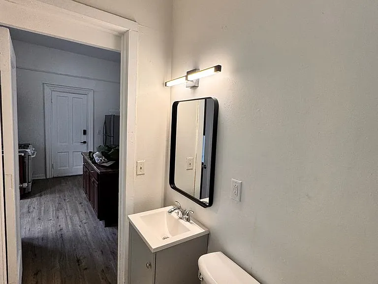310 Marshall Ave — Photo 4
