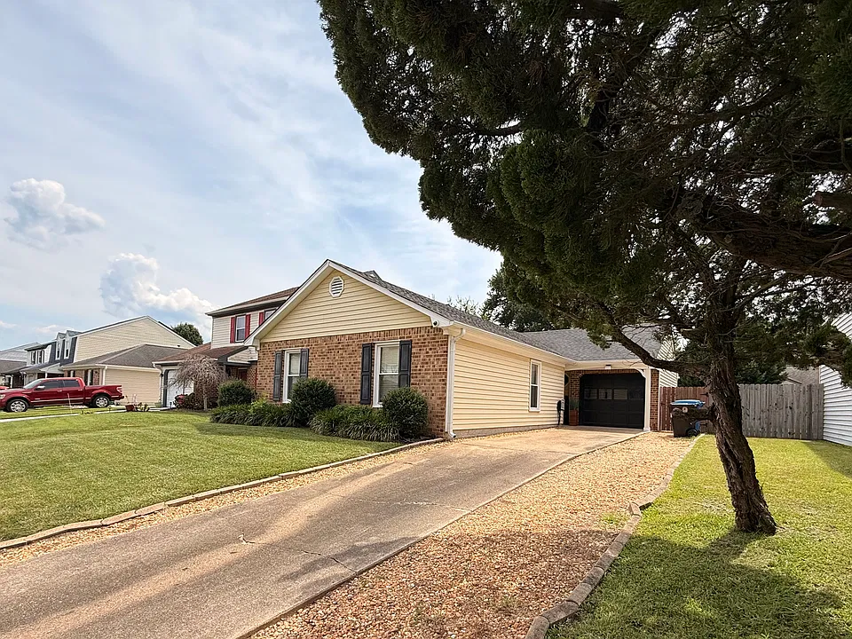 3437 Landstown Ct