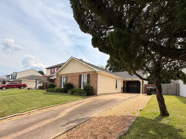 3437 Landstown Ct, Virginia Beach, VA 23453