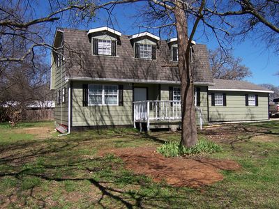 202 Redbird Ct, Joshua, TX, 76058