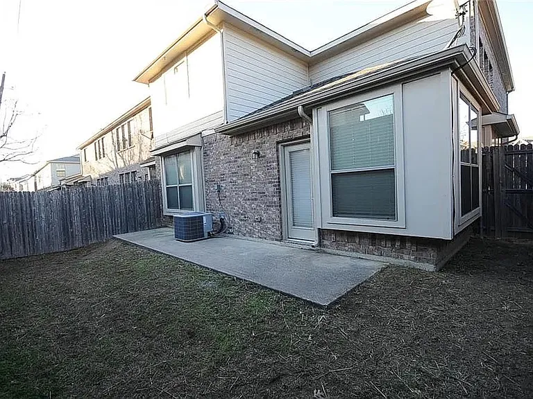 3652 Vienna St — Photo 20