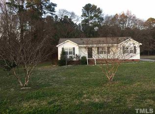 132 Meade Dr, Four Oaks, NC 27524
