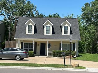 1523 Park Pl, College Station, TX 77840