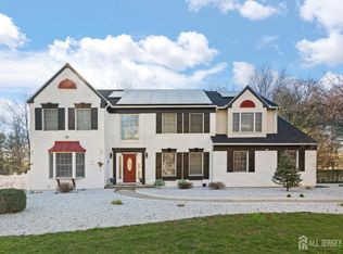 14 Brookside Ct, Cranbury, NJ 08512