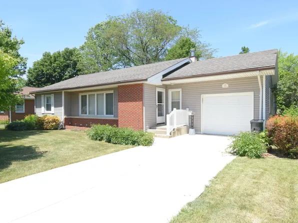 802 E Thompson St, Rensselaer, IN 47978