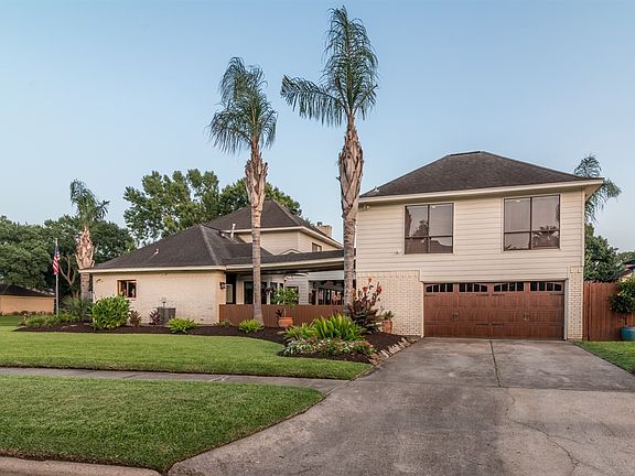 5th image of 1627 Lake Bluff Dr