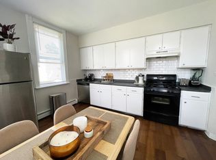 10 Willard Pl FLOOR 1, Montclair, NJ 07042
