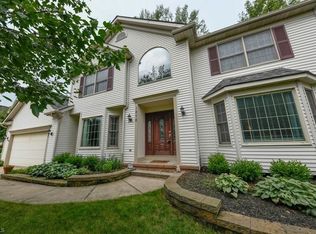 1270 Vineyard Dr, Medina, OH