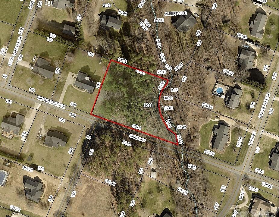 2nd image of 104 Sir Gregory Dr