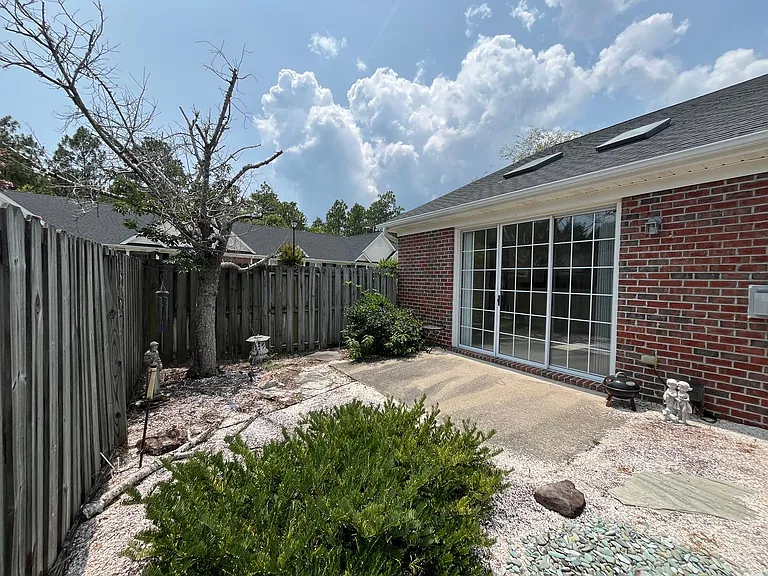 5006 Carleton Dr #113 — Photo 29