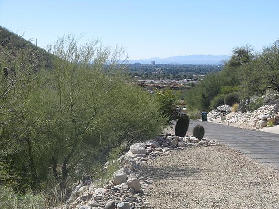 5th image of 4300 N Summer Set Dr