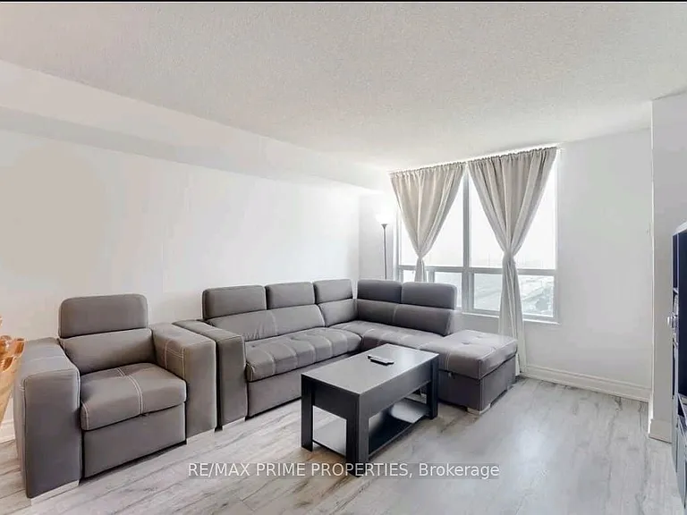 88 Corporate Dr #1201 — Photo 10