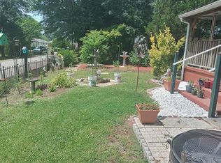 202 W Williams St, Cornelia, GA 30531