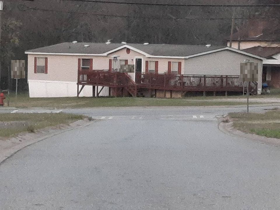 2nd image of 210 Agnes Jenkins Ln