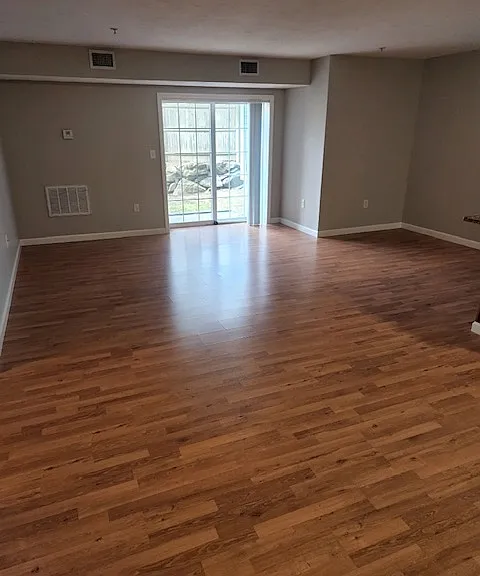 672 Bedford St #301 — Photo 3
