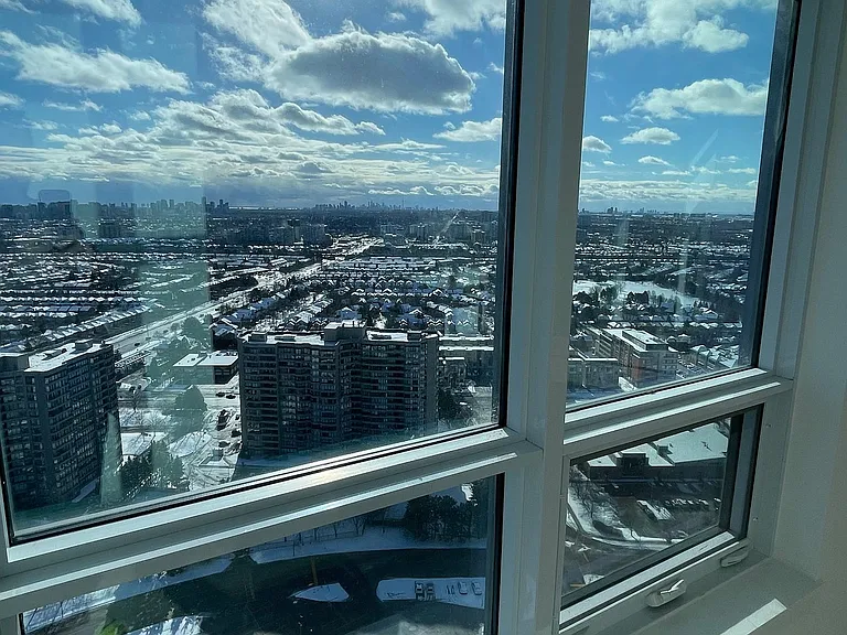 50 Upper Mall Way #Penthouse 02 — Photo 25