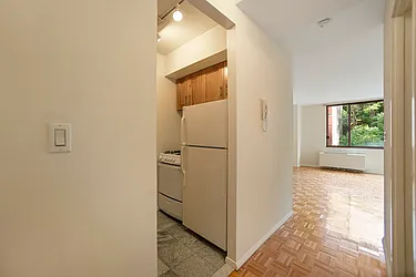 Rented by RELO REDAC INC.