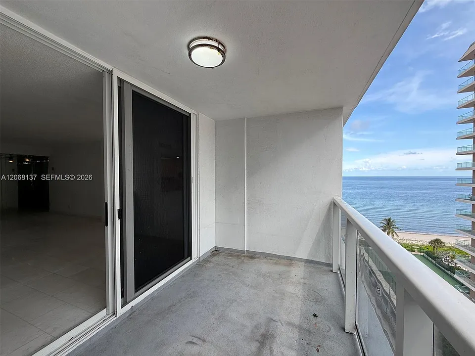 1904 S Ocean Dr #1206
