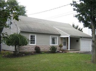 114 Plaxdale Rd, Liverpool, NY 13088