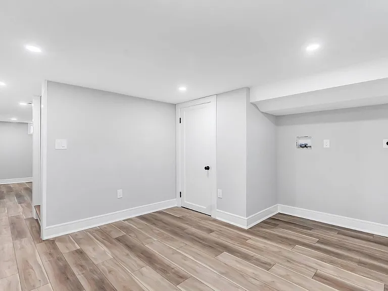 116 Morse St — Photo 11