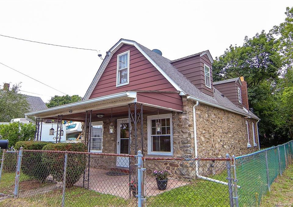 1st image of 252 Walsh Ave