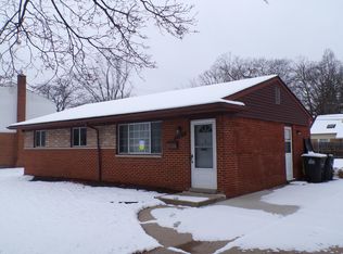 9942 Lincoln St, Taylor, MI 48180