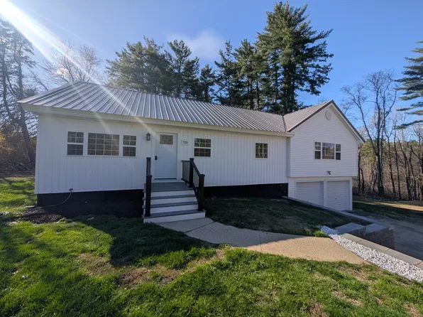 126 Watson Rd, Dover, NH 03820