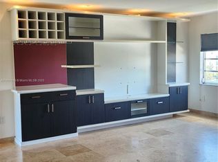 1020 94th St APT 402, Bay Harbor Islands, FL 33154