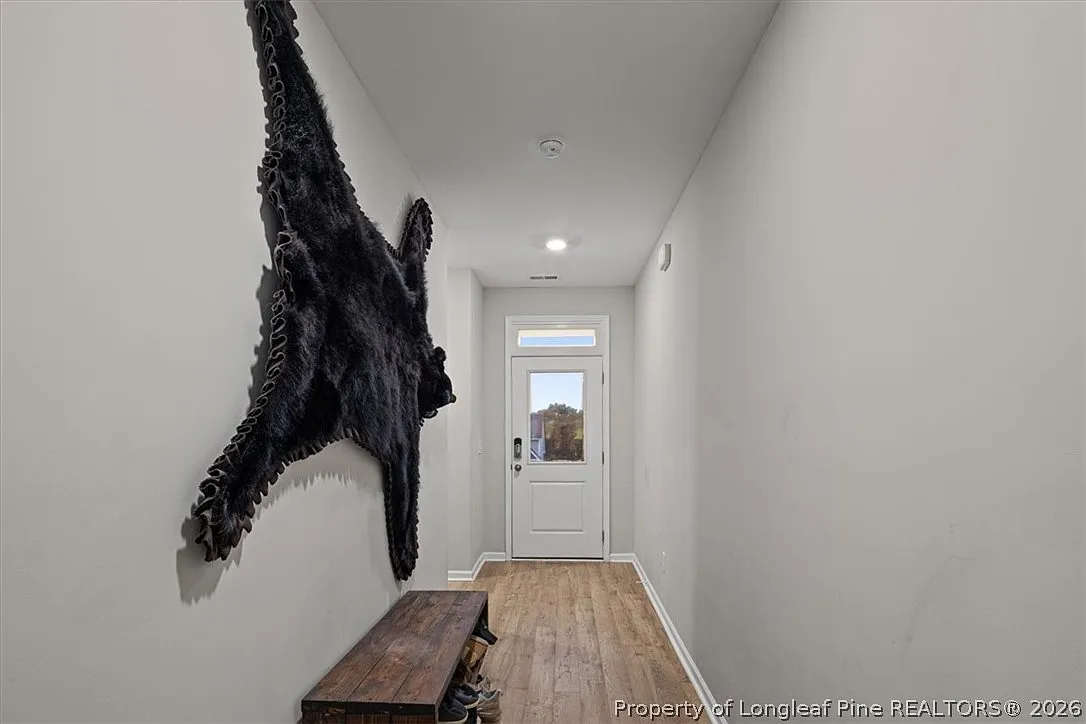 3 bed, 2.0 bath, 1485 sqft, $1,900 — Photo 3
