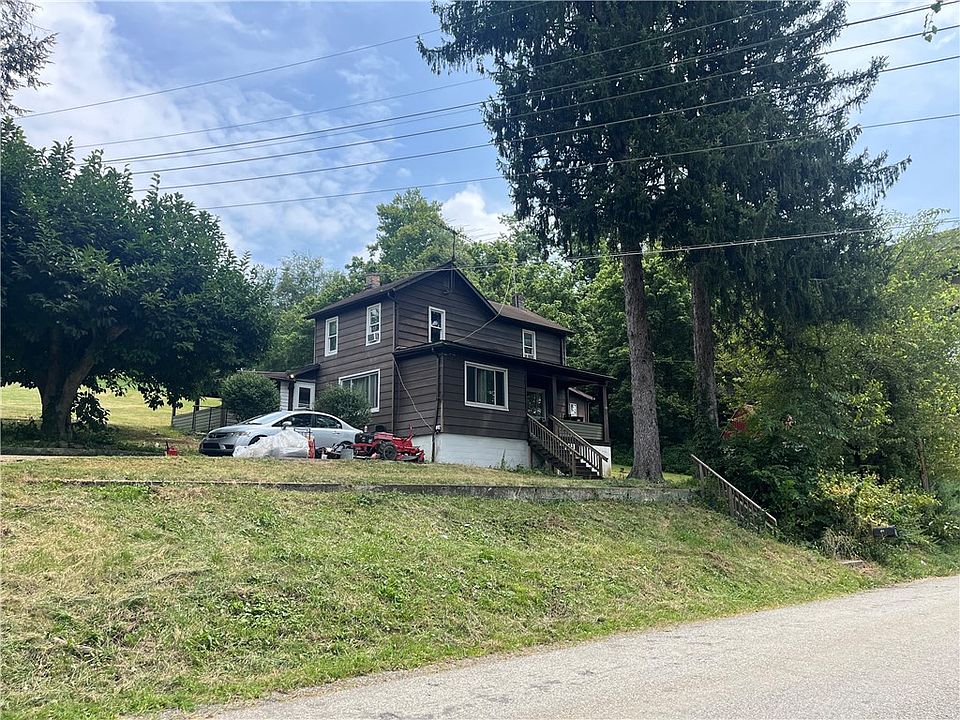 2nd image of 328 Skyline Dr