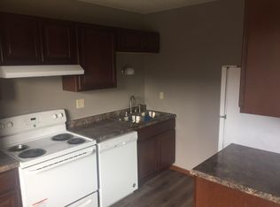 1510 Terrace Dr APT E, Minot, ND 58703