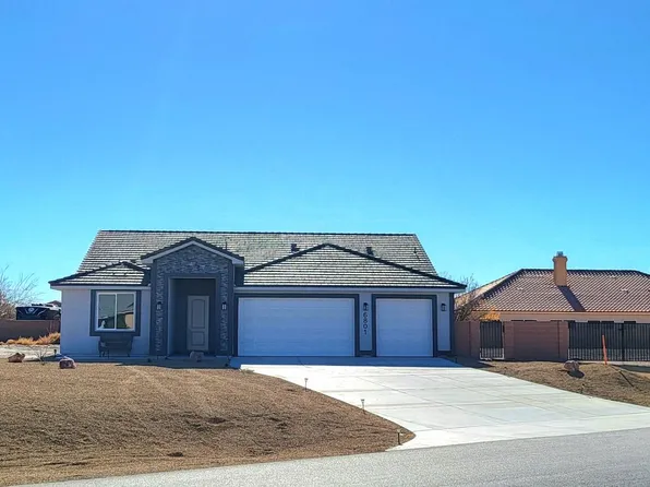 6801 Sandpebble St, Pahrump, NV 89061