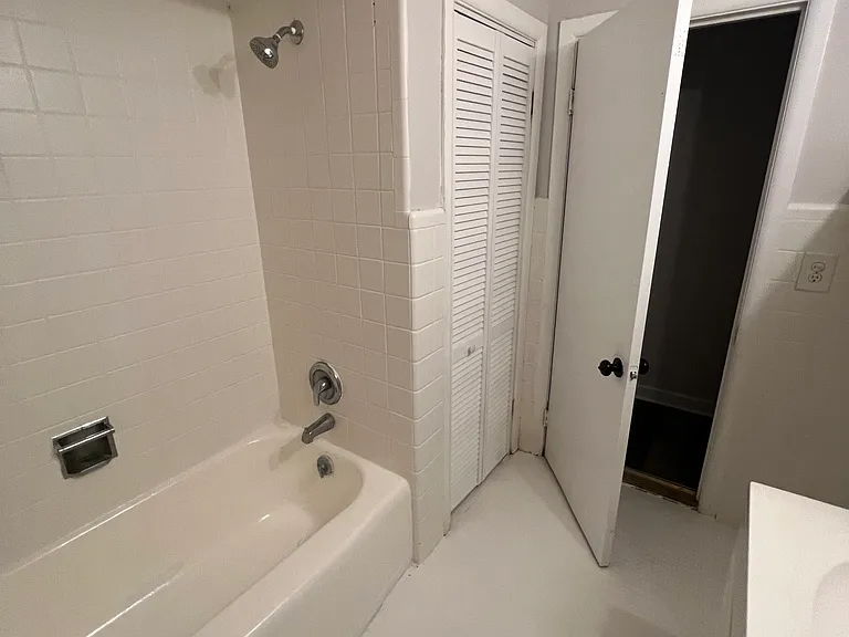 5718 N Mozart St — Photo 16