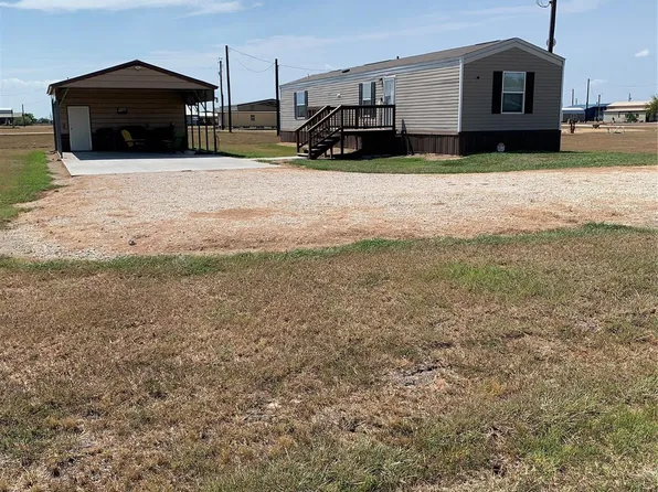 132 Squid Ln, Palacios, TX 77465