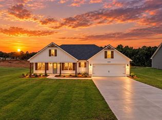 1099 30th St, Valley, AL 36854