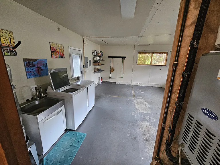 690 SW 130th Ave — Photo 28