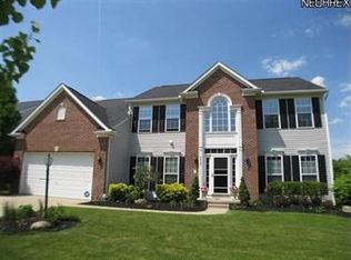 4433 Hillside Dr, Akron, OH 44321