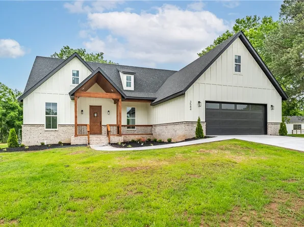 3584 Wildcat Creek Blvd, Fayetteville, AR 72704
