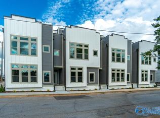 12 Walnut St NE, Decatur, AL 35601